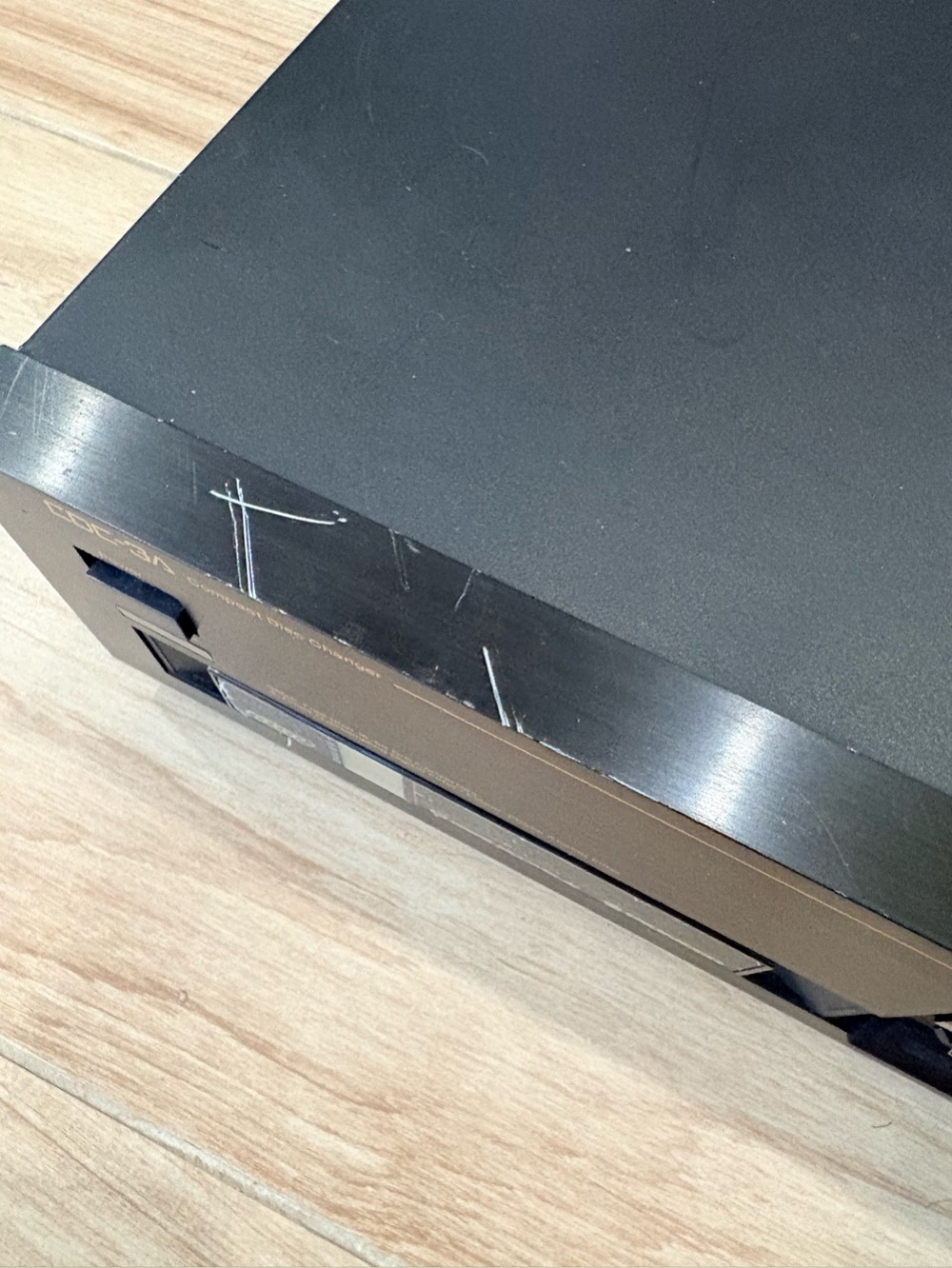 Nakamichi Vintage CDC-3A Compact Disc Player Changer. Turns On For Parts - Picture 8 of 13